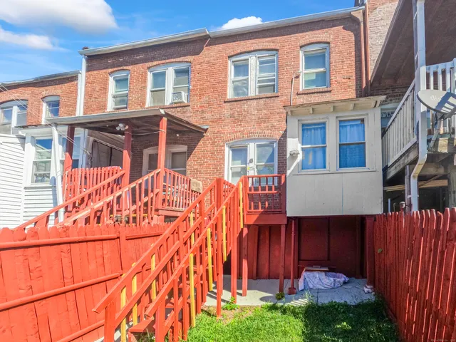 $1,600 | Undisclosed Address, Waterbury, CT 06704