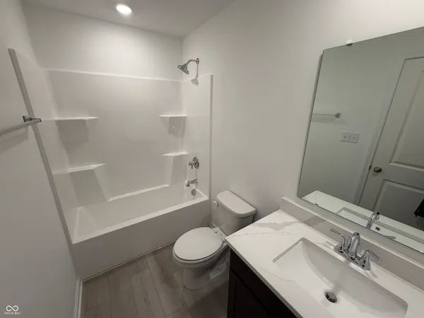 $358,900 | 6696 Blackthorne Drive, Pendleton, IN 46064