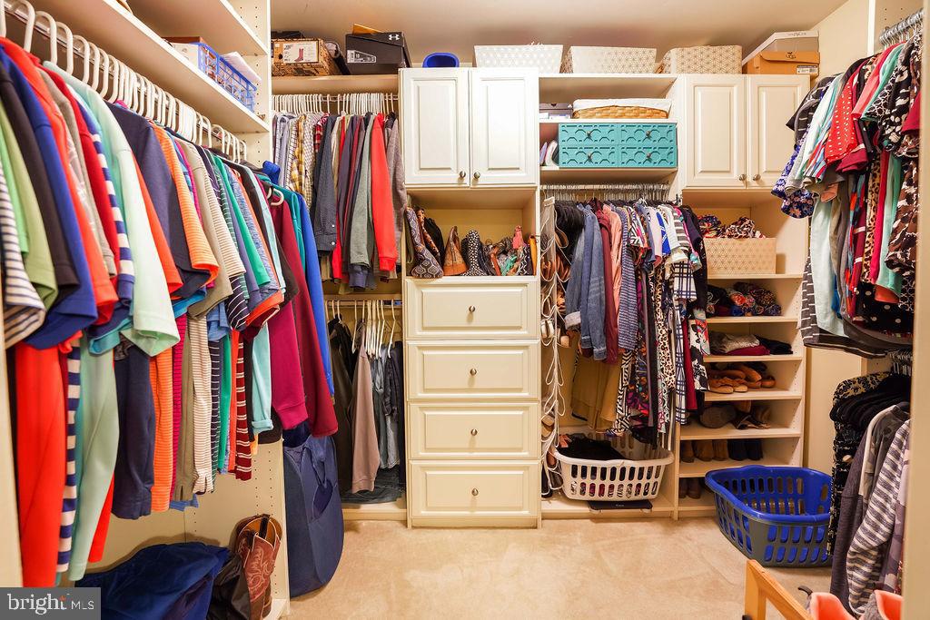 8292 Lindside Way Springfield, VA 22153 - Photo 29 of 51 large walk in closet (primary suite)