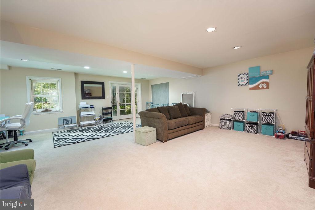 8292 Lindside Way Springfield, VA 22153 - Photo 37 of 51 large open basement
