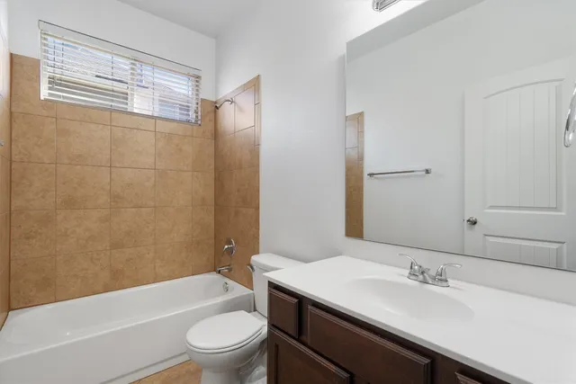 $2,850 | 188 Rock Vista Run, Austin, TX 78737