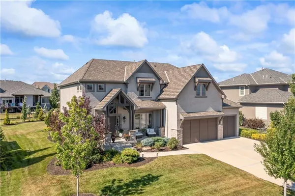 $1,075,000 | 11316 West 166th Place, Overland Park, KS 66221