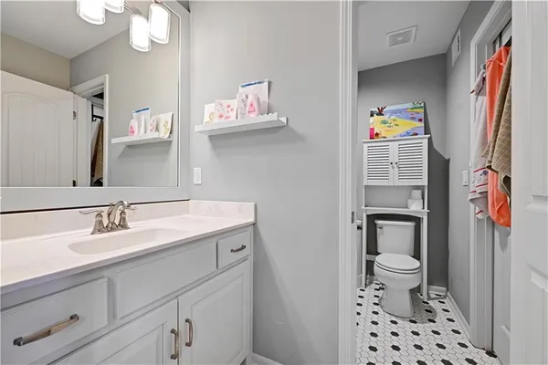 $995,000 | 11316 West 166th Place, Overland Park, KS 66221