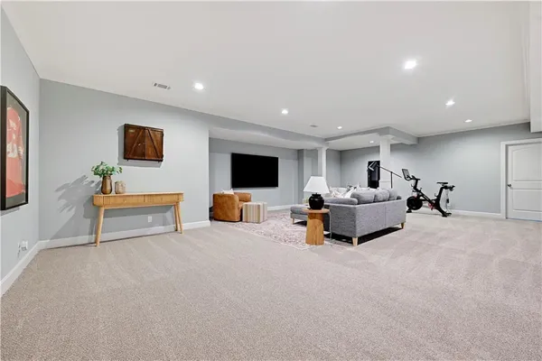 $950,000 | 11316 West 166th Place, Overland Park, KS 66221