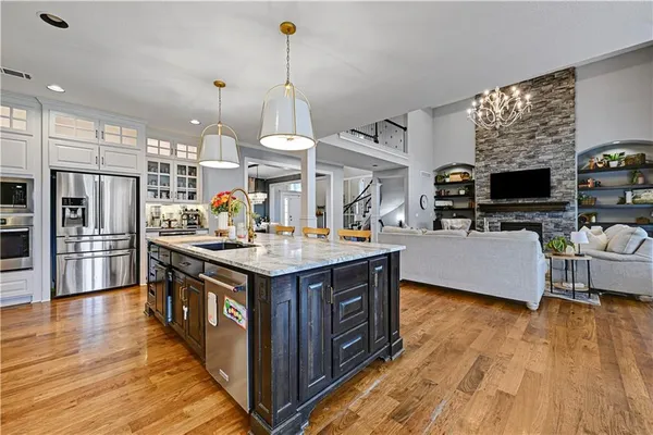 $995,000 | 11316 West 166th Place, Overland Park, KS 66221