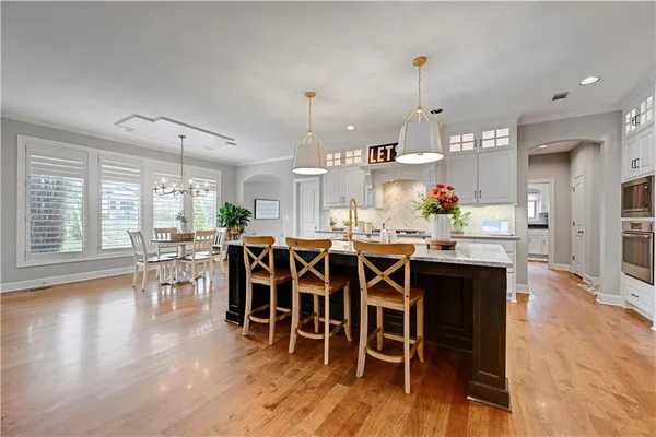 $950,000 | 11316 West 166th Place, Overland Park, KS 66221