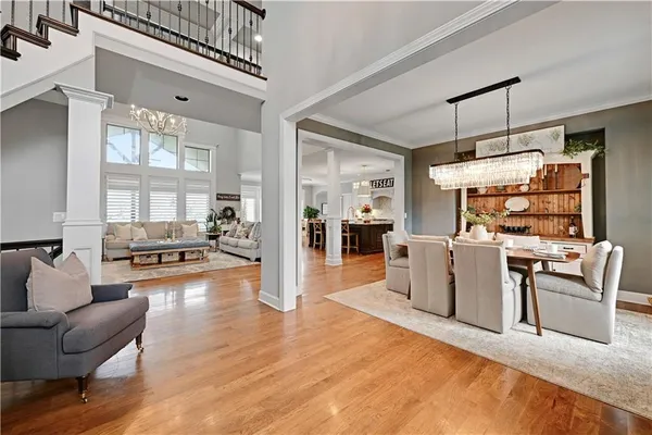 $950,000 | 11316 West 166th Place, Overland Park, KS 66221