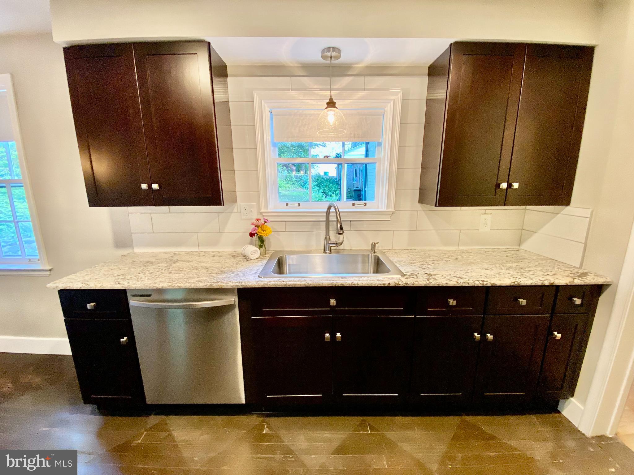 1209 Lorraine Road Reading, PA 19604 - Photo 8 of 26 Tile Backsplash
