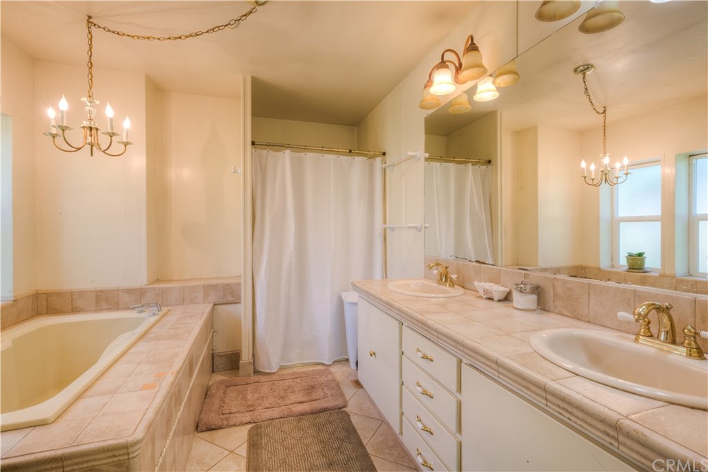 195 Windfall Way Oroville, CA 95966 - Photo 10 of 35