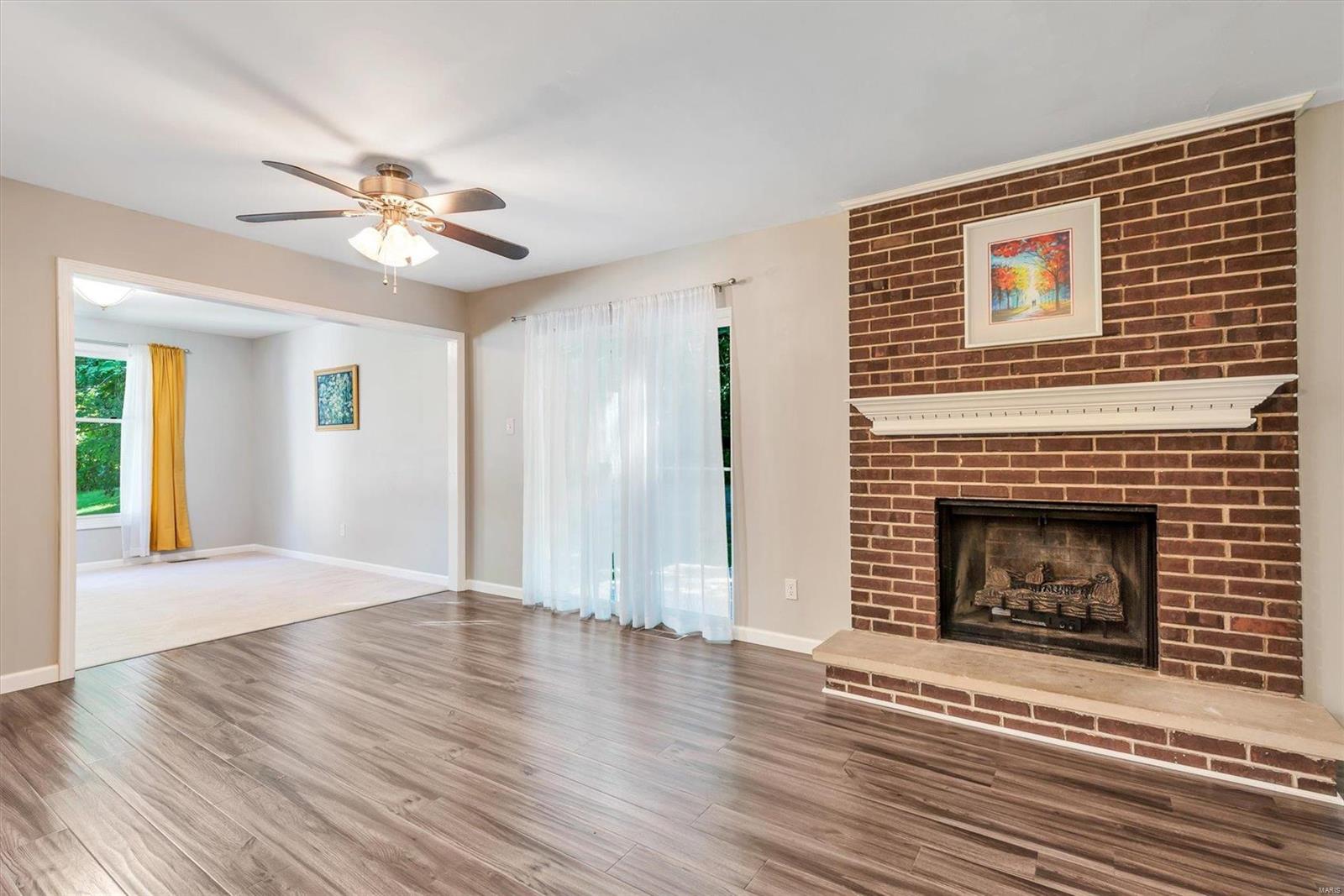 1240 Deer Ridge Drive Ferguson, MO 63135 - Photo 13 of 35