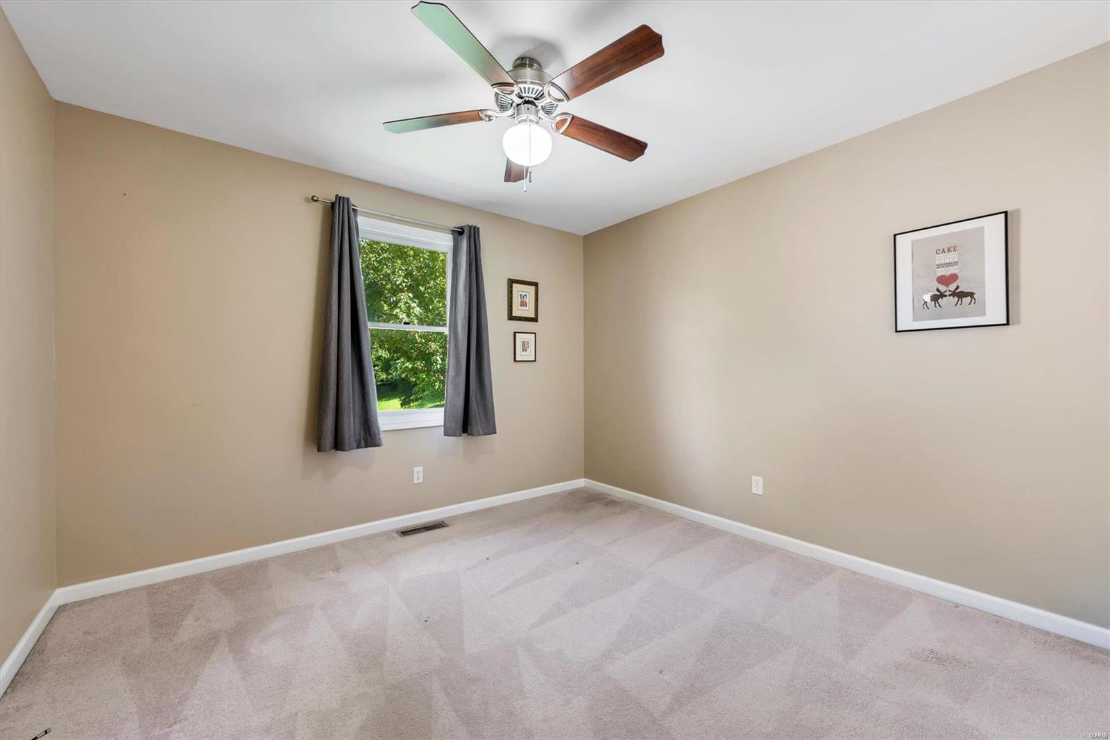 1240 Deer Ridge Drive Ferguson, MO 63135 - Photo 27 of 35