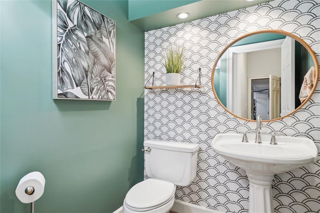 2936 Summitop Road Marietta, GA 30066 - Photo 20 of 50