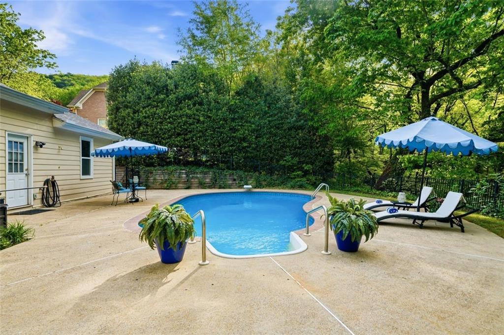2936 Summitop Road Marietta, GA 30066 - Photo 44 of 50