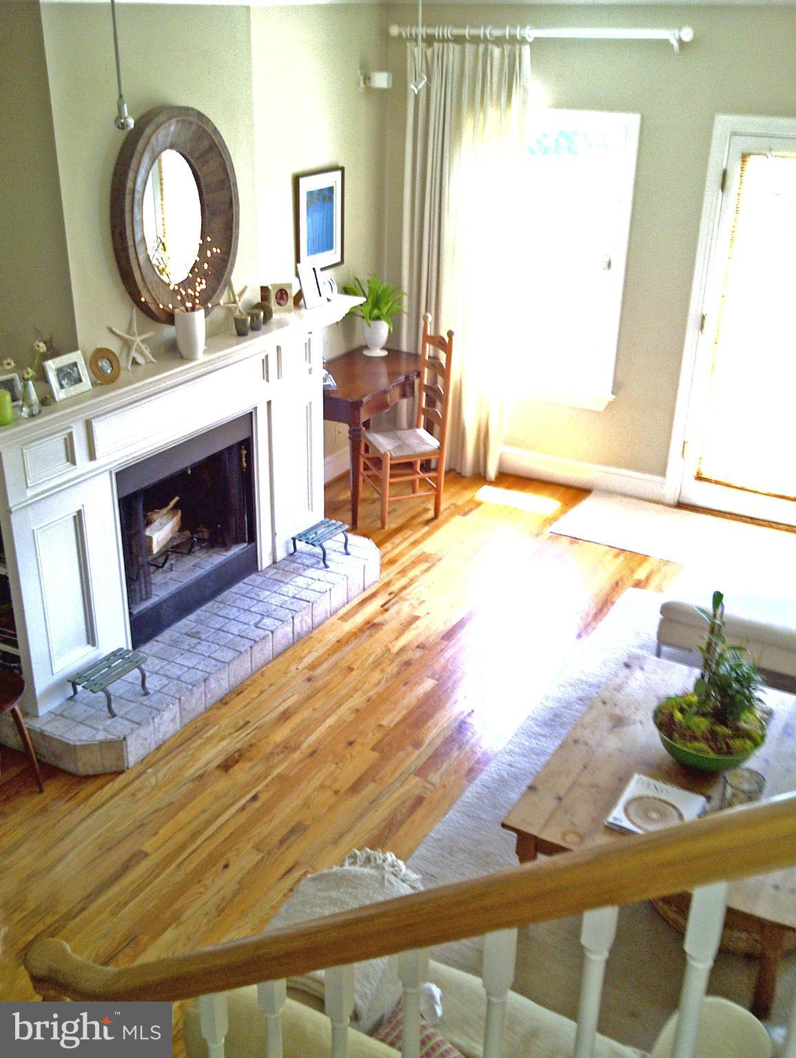 1208 Princess Street Alexandria, VA 22314 - Photo 11 of 38 Living Room