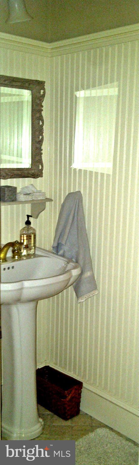 1208 Princess Street Alexandria, VA 22314 - Photo 10 of 38 Powder Room