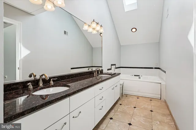 $3,900 | 6267 Masefield Court, Alexandria, VA 22304