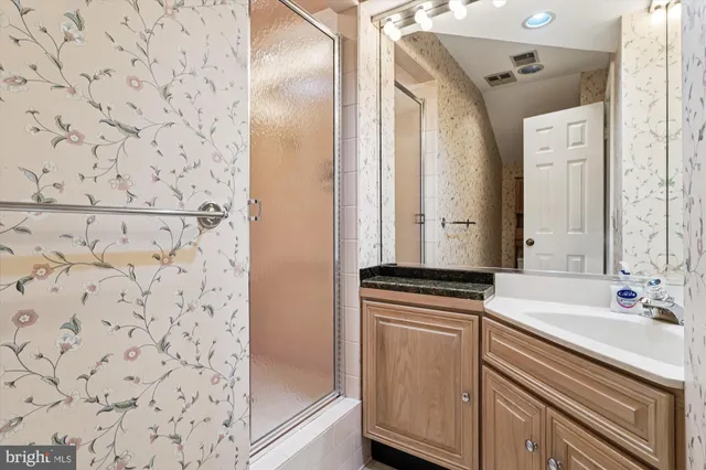 $3,900 | 6267 Masefield Court, Alexandria, VA 22304