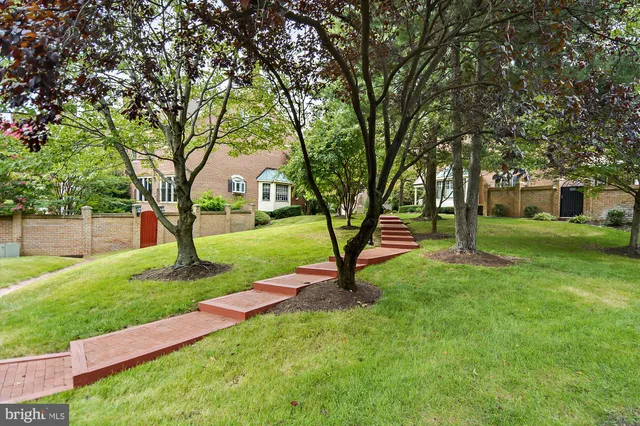 $3,900 | 6267 Masefield Court, Alexandria, VA 22304