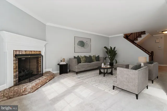 $3,900 | 6267 Masefield Court, Alexandria, VA 22304