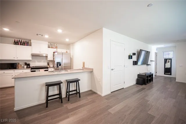 $375,000 | 7890 Aurora Sky Street, Unit 1, North Las Vegas, NV 89084