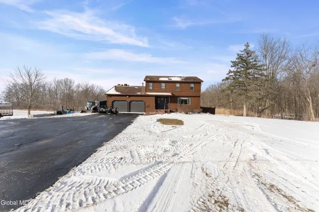 $575,000 | 1000 Stony Point Road, Schodack, NY 12033