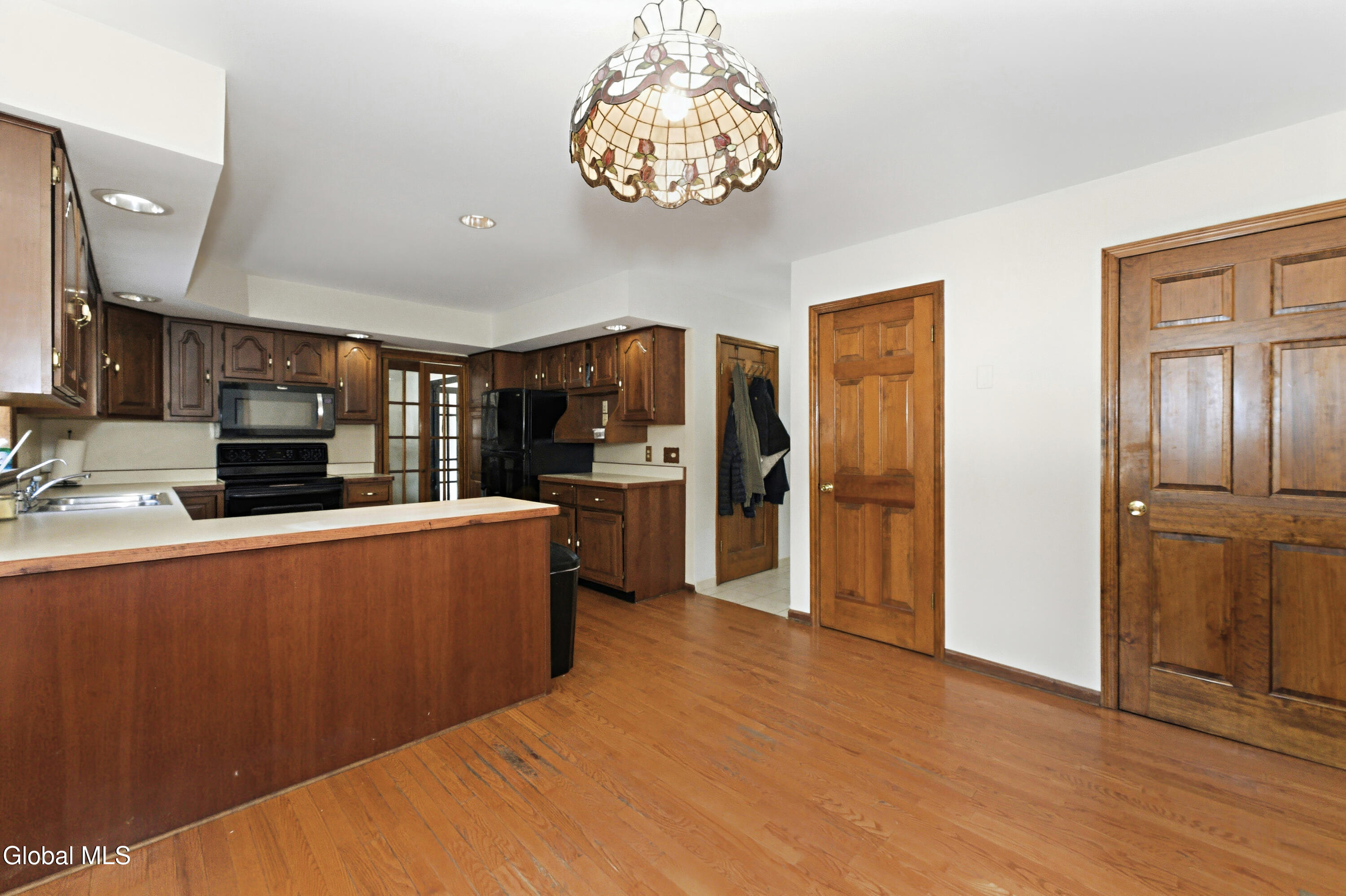 1000 Stony Point Road Schodack, NY 12033 - Photo 17 of 40 4 Kitchen 6
