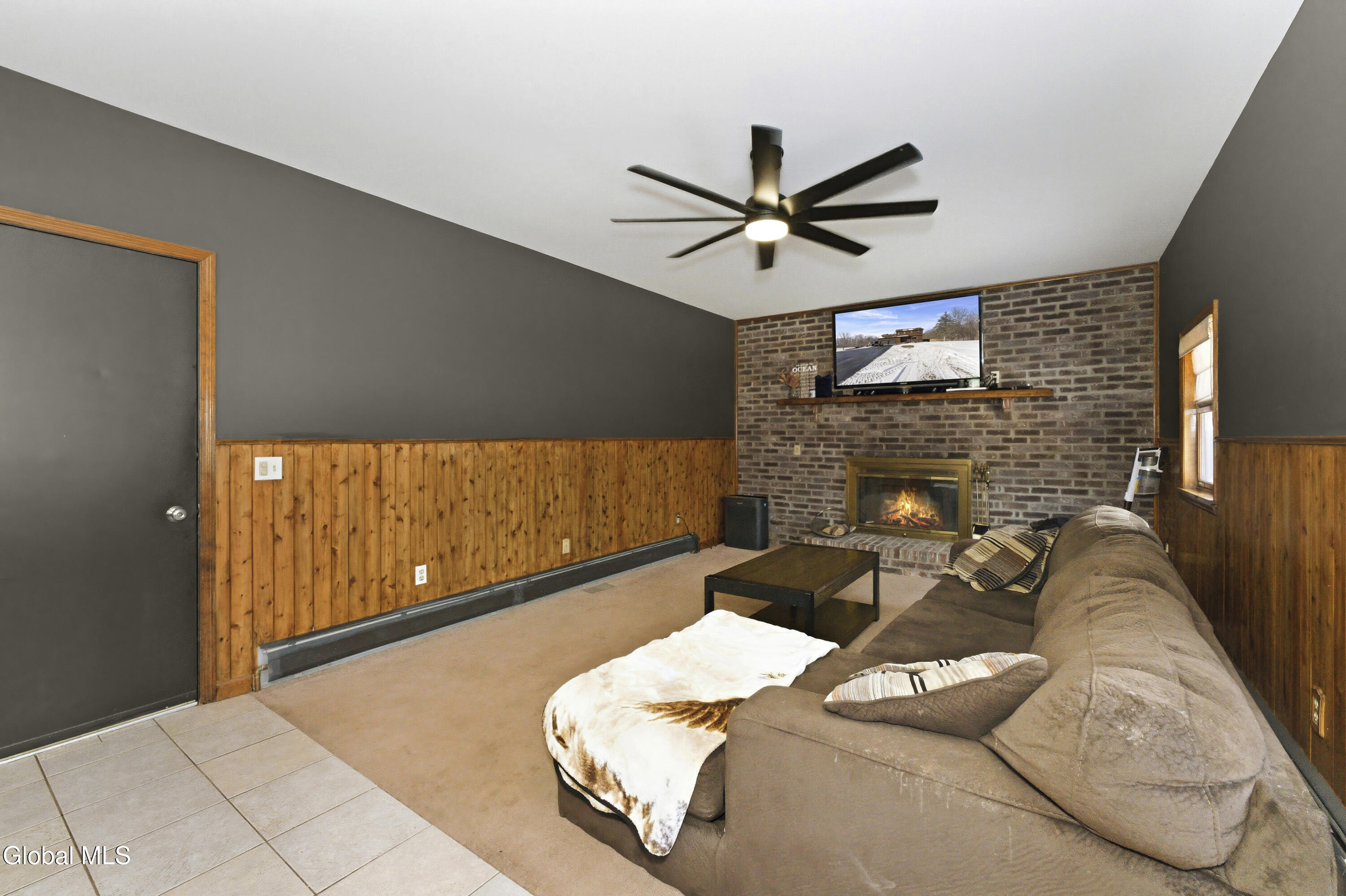 1000 Stony Point Road Schodack, NY 12033 - Photo 19 of 38 5 Familyroom 3