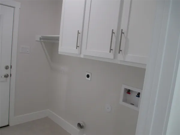 $2,000 | 1209 Elm, Baytown, TX 77520