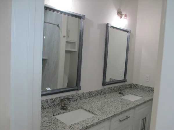 $2,000 | 1209 Elm, Baytown, TX 77520