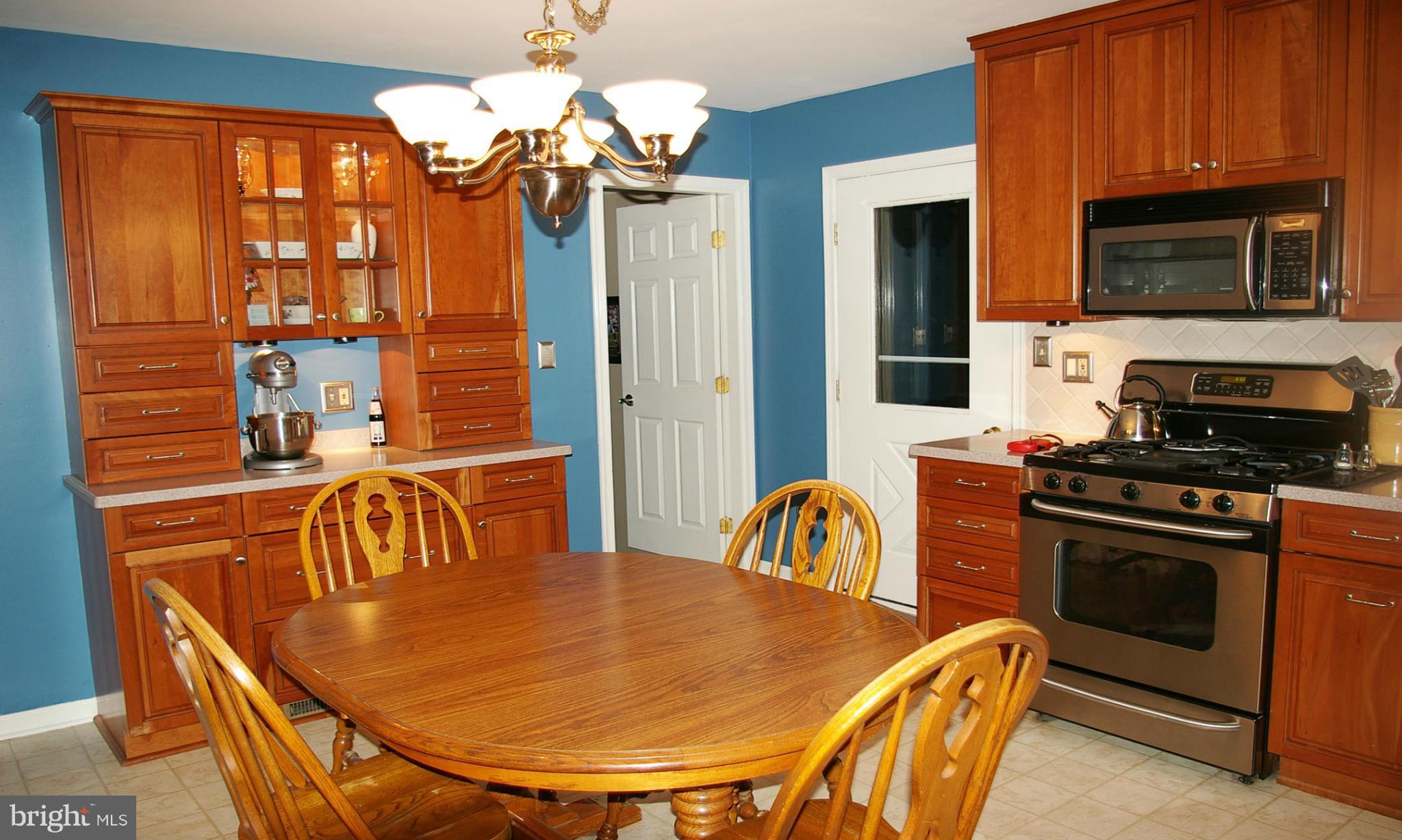 4304 Silver Spring Road Perry Hall, MD 21236 - Photo 4 of 17 Spacious Country Kitchen