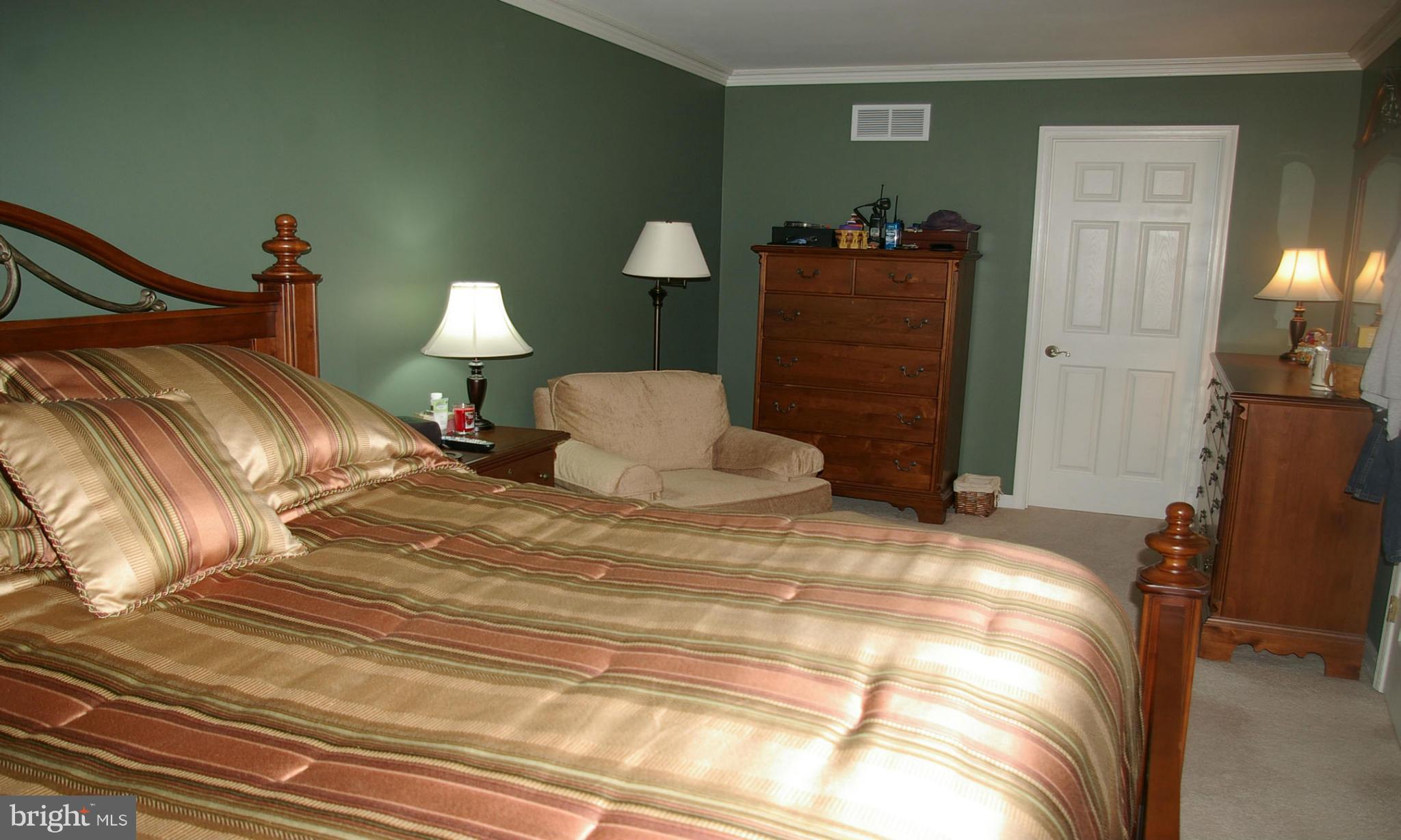 4304 Silver Spring Road Perry Hall, MD 21236 - Photo 6 of 17 Great Master BedRoom w/Sitting Area