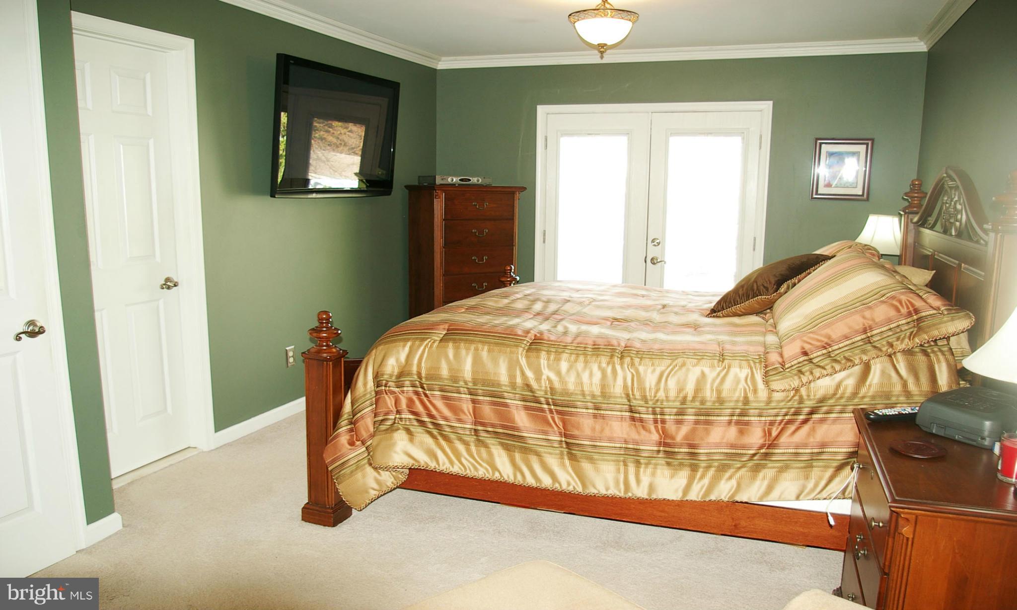 4304 Silver Spring Road Perry Hall, MD 21236 - Photo 8 of 17 Very Large Master Bedroom