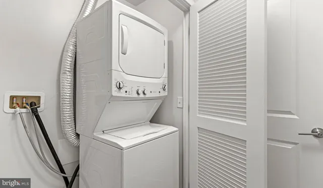 $2,521 | 8300 Wisconsin Avenue, Unit 1B1831, Bethesda, MD 20814