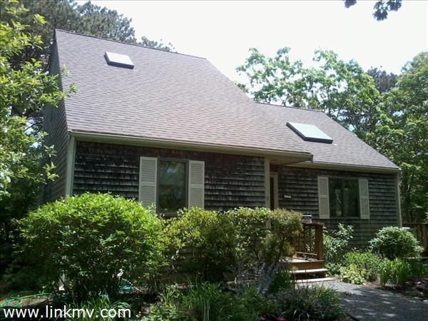 9 Saddle Club Road Edgartown, MA 02539 - Photo 3 of 18 http://d1qzqeyxiitrap.cloudfront.net/photos/28323/600/861ad5b7.jpg
