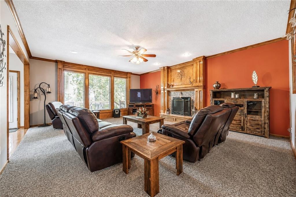 21600 South Lackman Road Spring Hill, KS 66083 - Photo 6 of 44