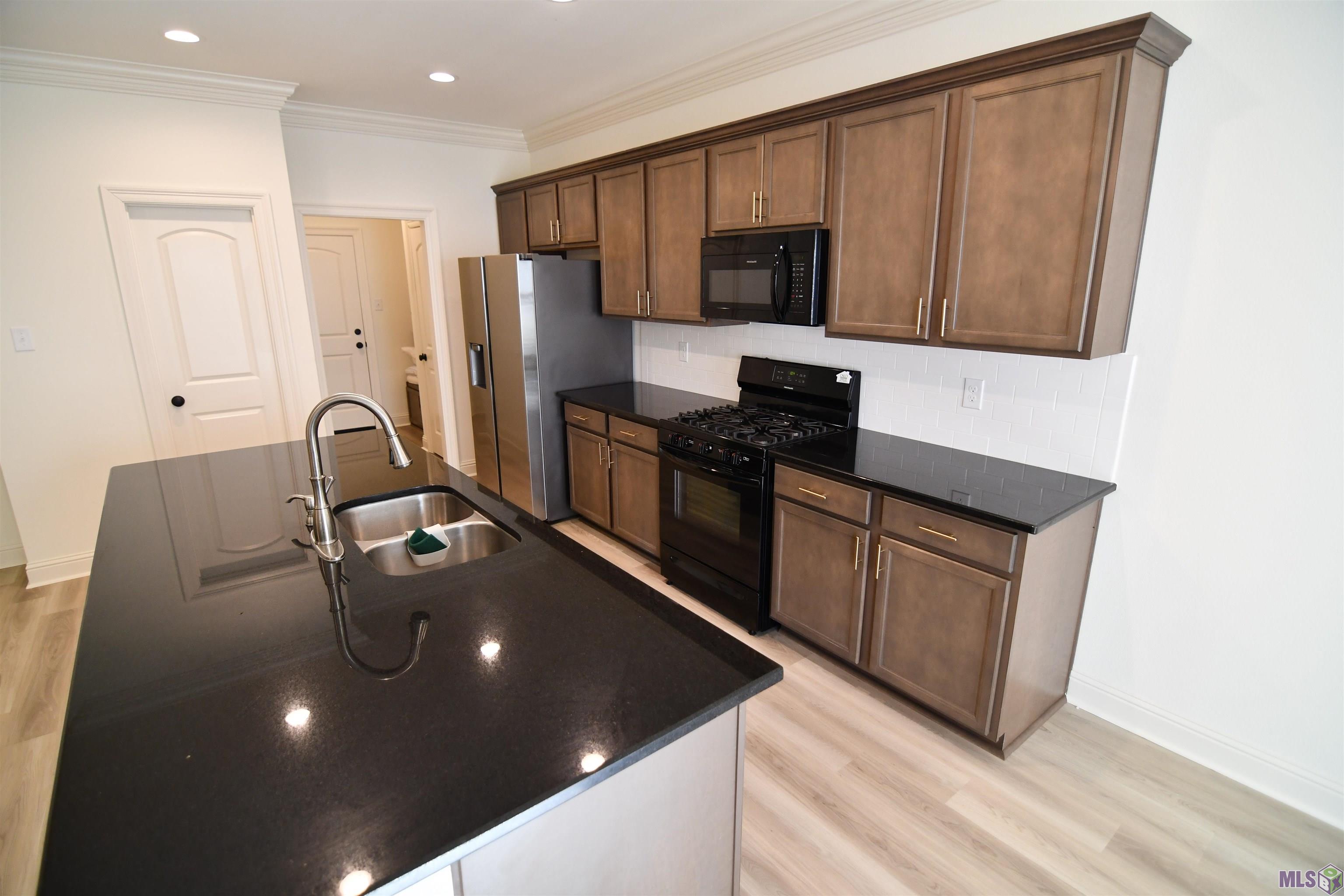 7108 Kenilworth Crossing Avenue Baton Rouge, LA 70820 - Photo 5 of 39