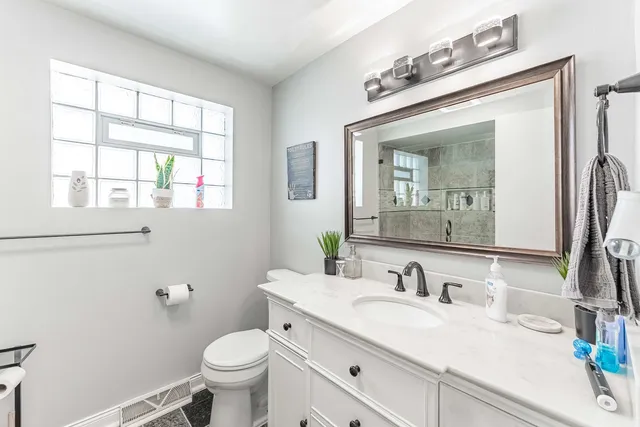 $399,999 | 6031 South Normandy Avenue, Chicago, IL 60638