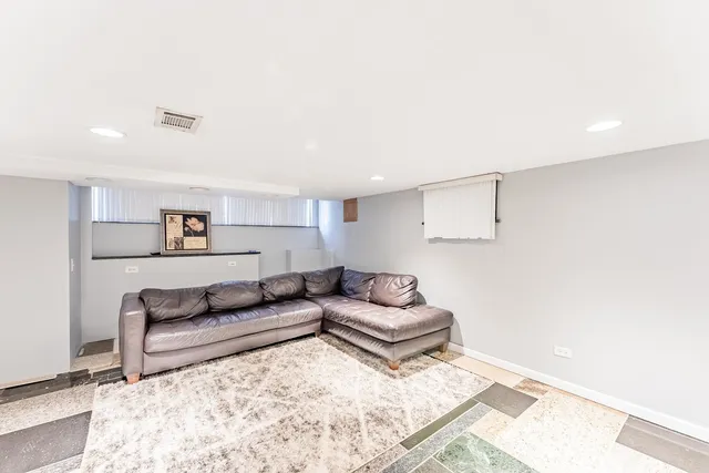 $399,999 | 6031 South Normandy Avenue, Chicago, IL 60638