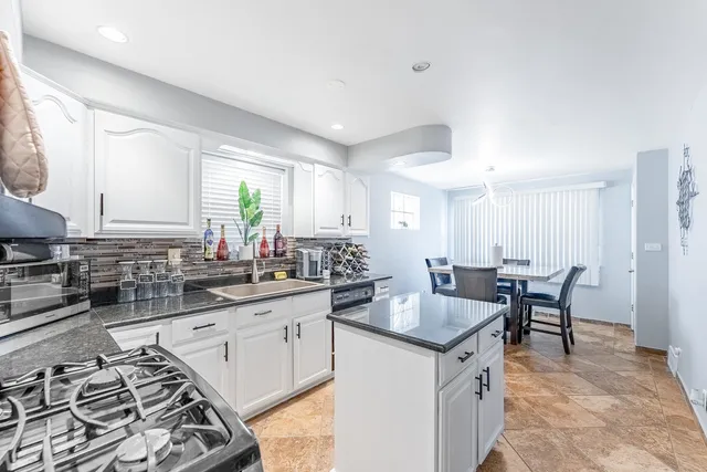 $399,999 | 6031 South Normandy Avenue, Chicago, IL 60638