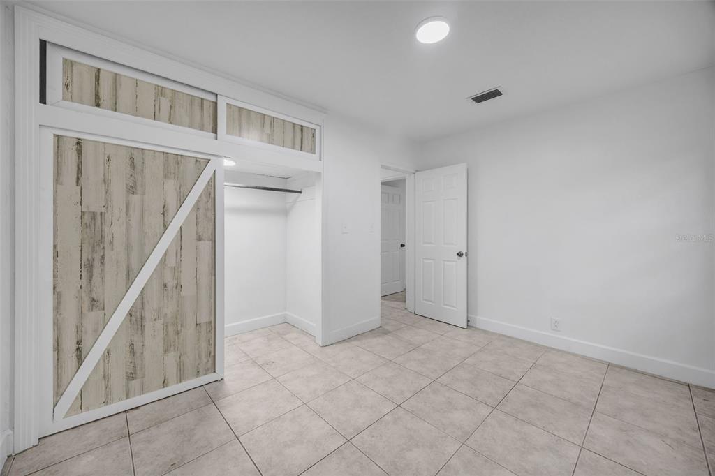 308 South Kingsway Road Seffner, FL 33584 - Photo 15 of 31