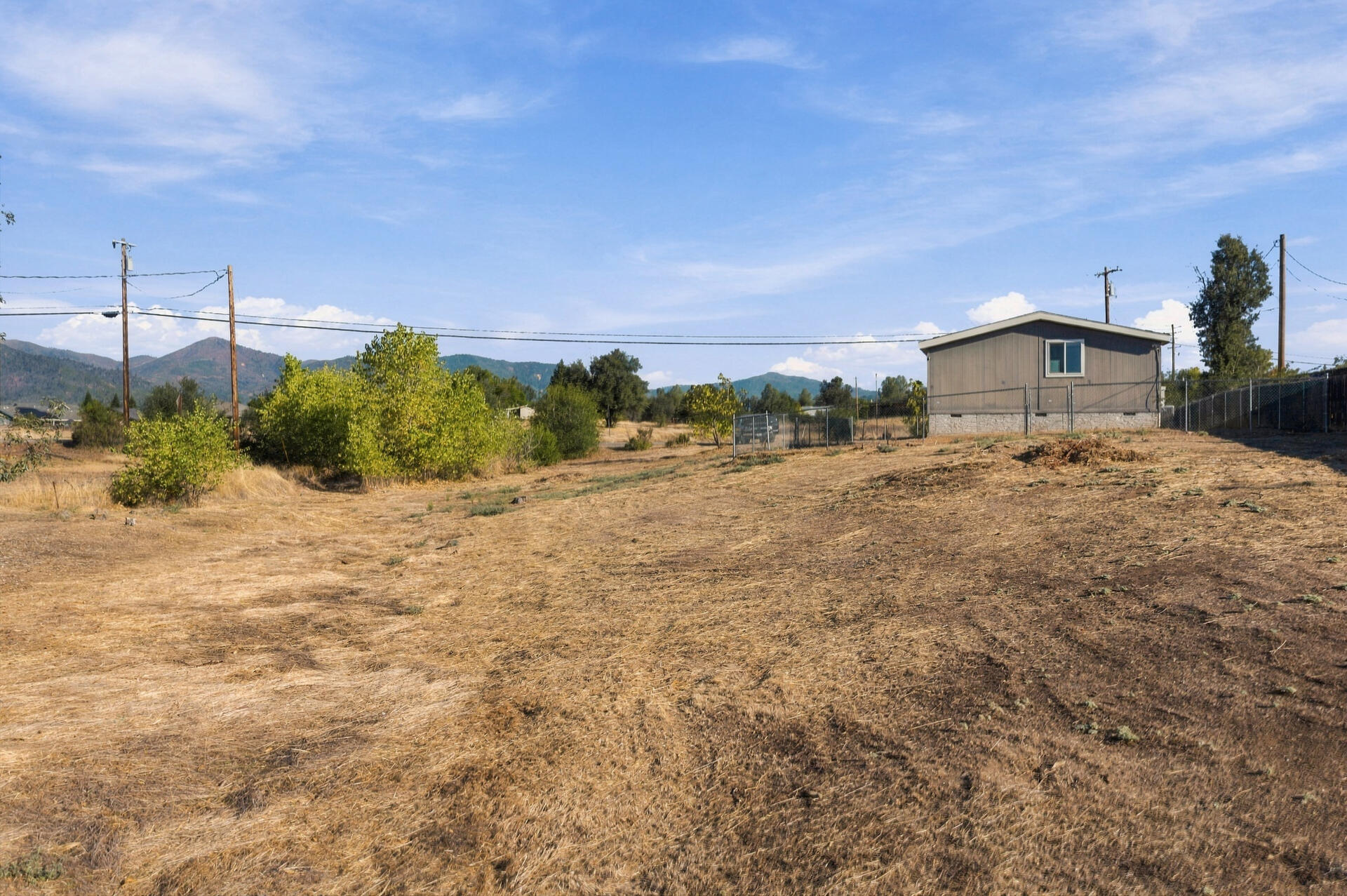 17037 Keswick Dam Road Redding, CA 96003 - Photo 32 of 42 Backyard