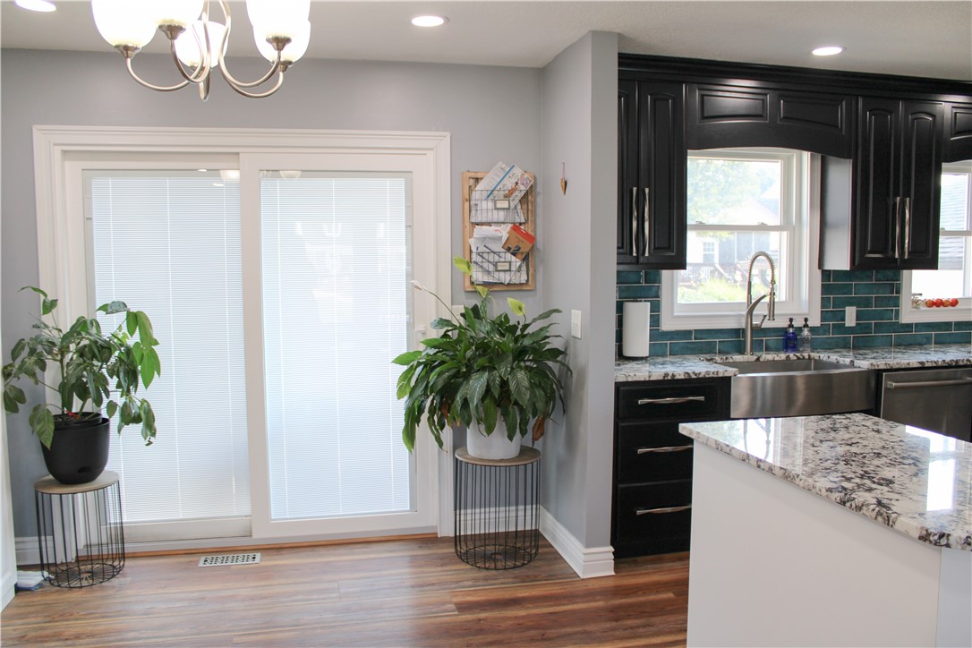 3981 North Northbrook Drive Decatur, IL 62526 - Photo 13 of 41 Gallery Image 13