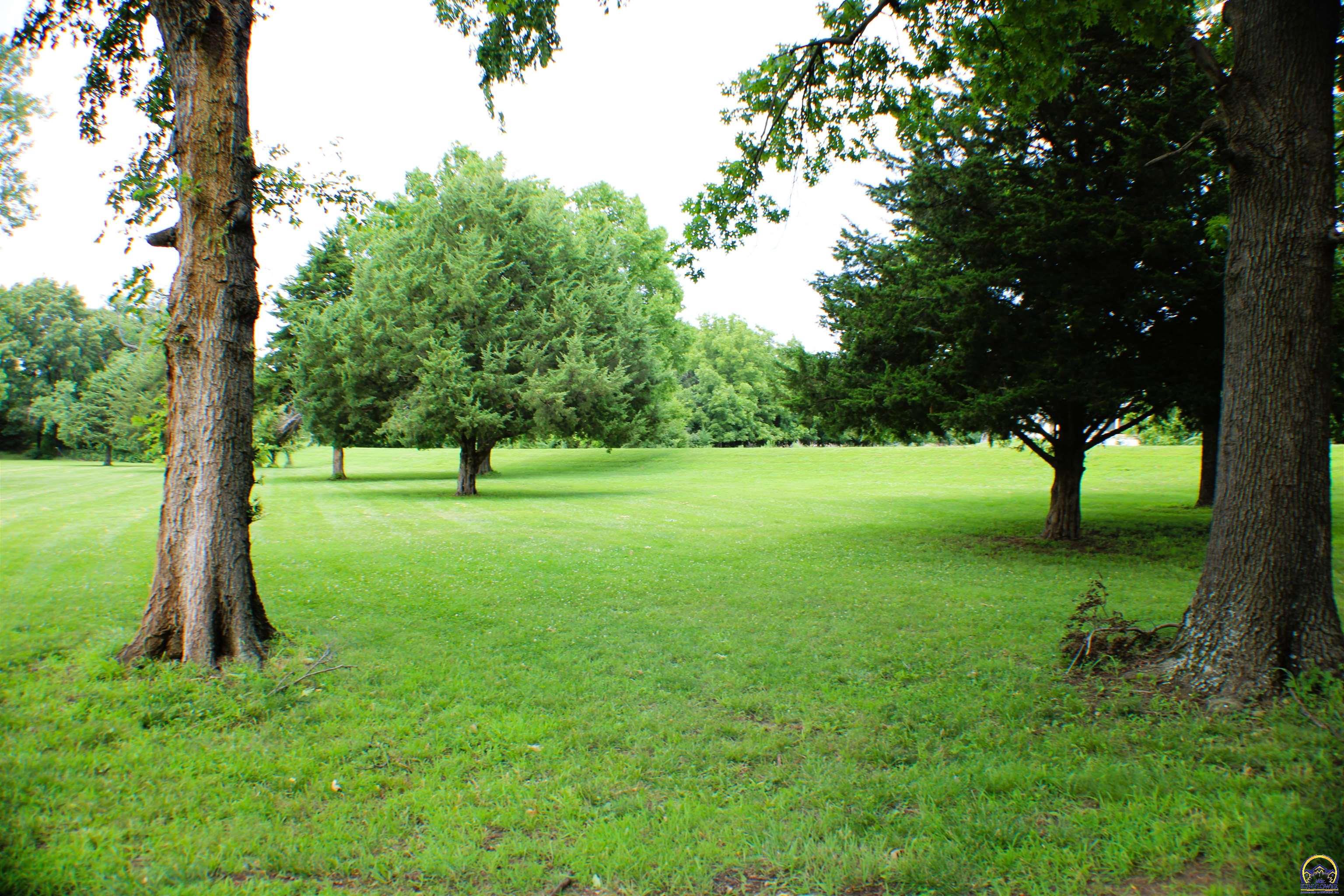 6257 West Lake Road Meriden, KS 66512 - Photo 19 of 77 Gallery Image 19