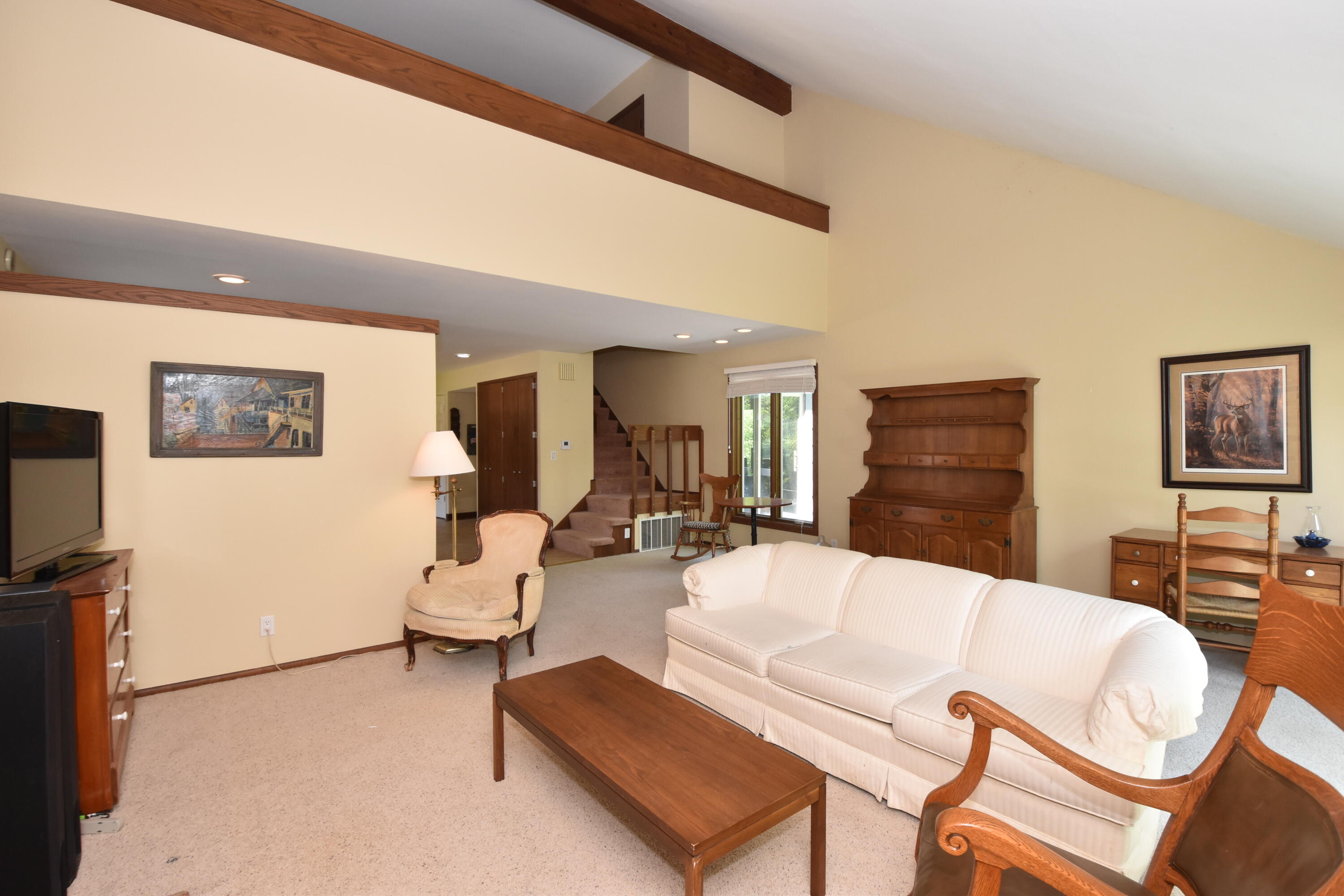 104 Woodfield Court Wind Point, WI 53402 - Photo 5 of 42 Living Room