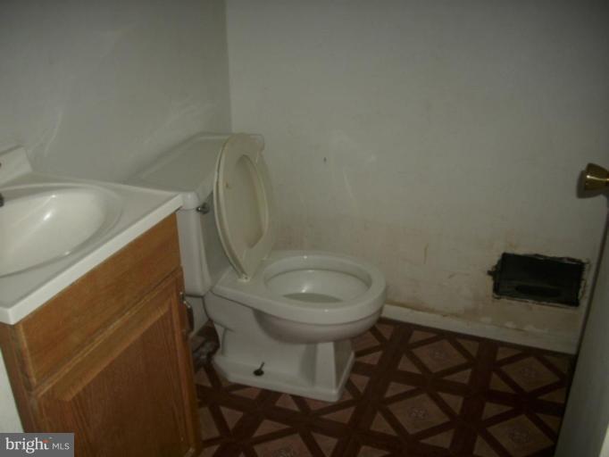 3729 Reisterstown Road Baltimore, MD 21215 - Photo 9 of 13 Half Bath 1