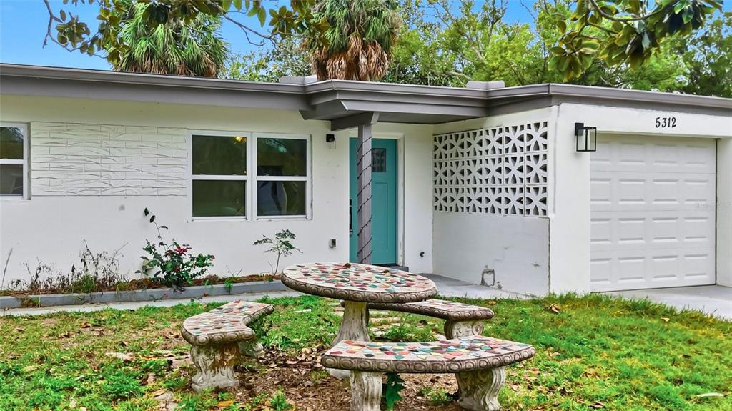 5312 Berkley Road New Port Richey, FL 34652 - Photo 2 of 31