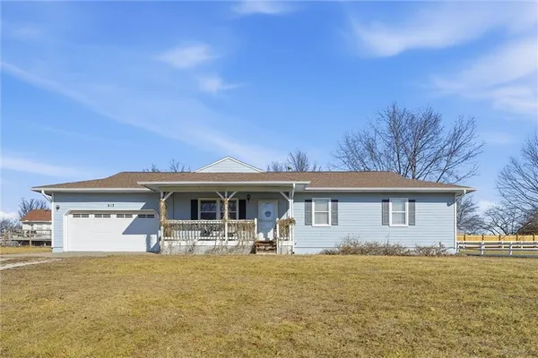 $295,000 | 613 Southeast 150th Street, Warrensburg, MO 64093