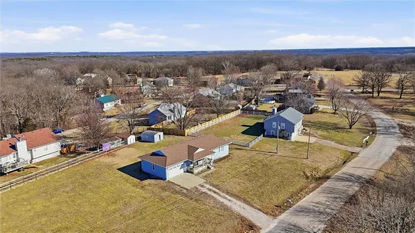 $295,000 | 613 Southeast 150th Street, Warrensburg, MO 64093