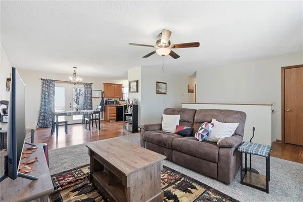 $295,000 | 613 Southeast 150th Street, Warrensburg, MO 64093