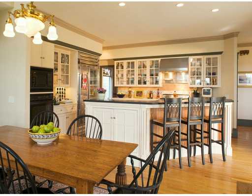 33 Alfred Drowne Road Barrington, RI 02806 - Photo 3 of 8 Kitchen.